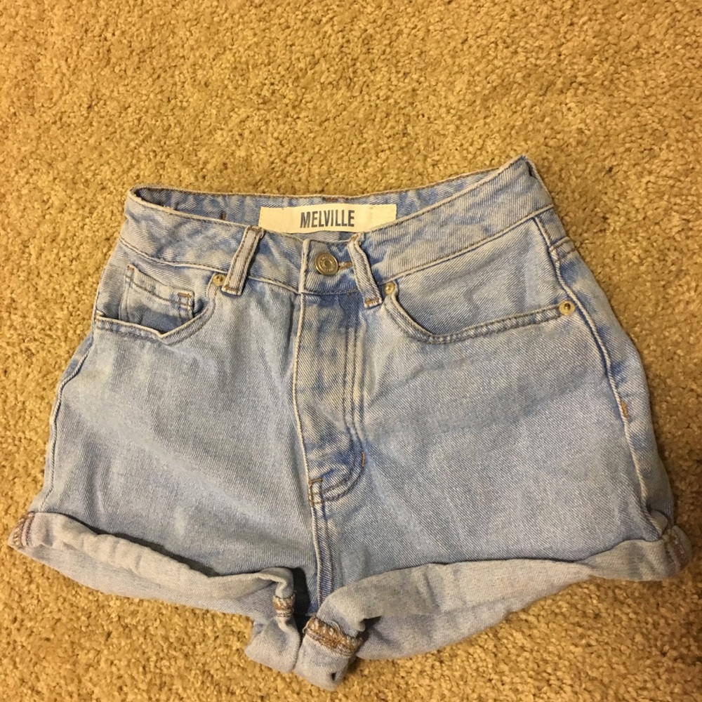 Brandy Melville shorts!